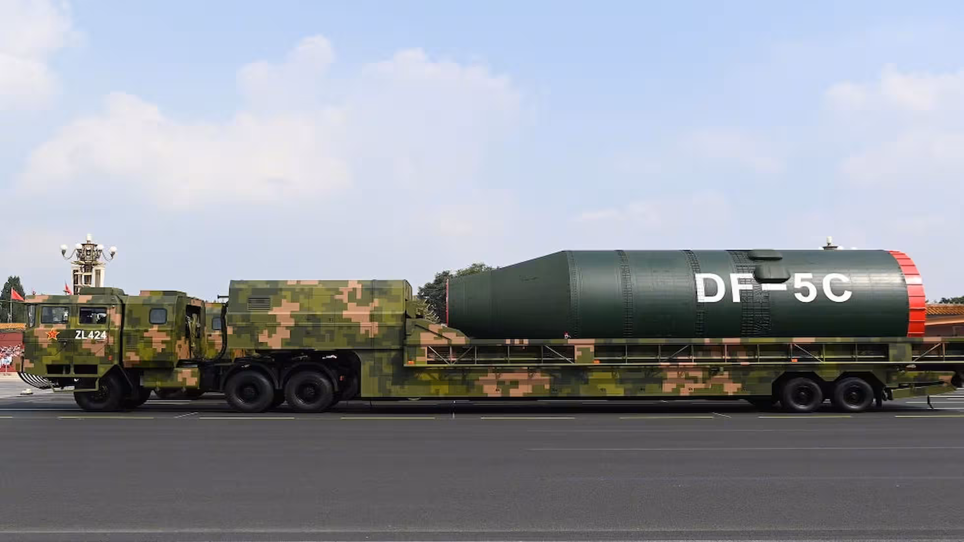 iDiMi-沙场秋点兵，武器智能化，自动化，声光电核信息全面装备，才能确保打赢现代战争